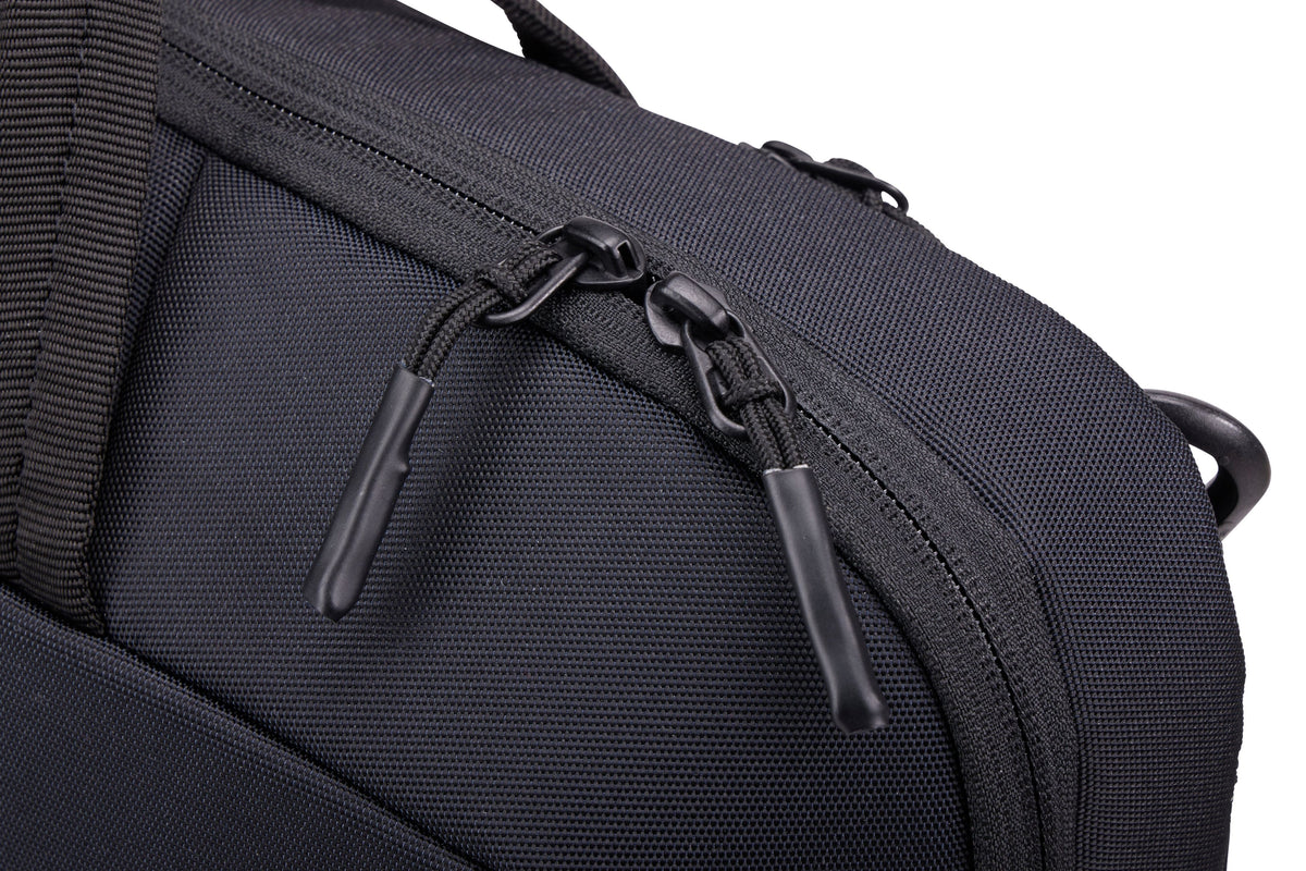 Thule - Subterra 2 ATT 16" - Black