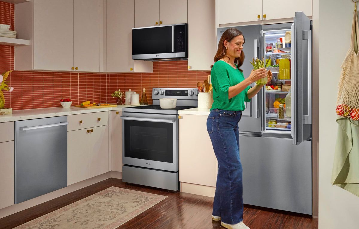 LG - 1.8 Cu. Ft. Over-The-Range Smart Microwave with Sensor Cooking and EasyClean - Stainless Steel