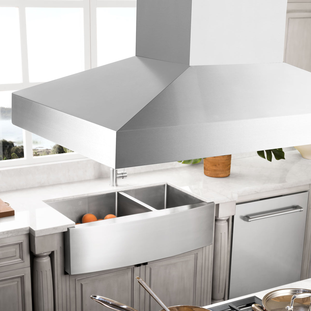 ZLINE - 48 inches - Externally Vented - Island Range Hood - Stainless Steel