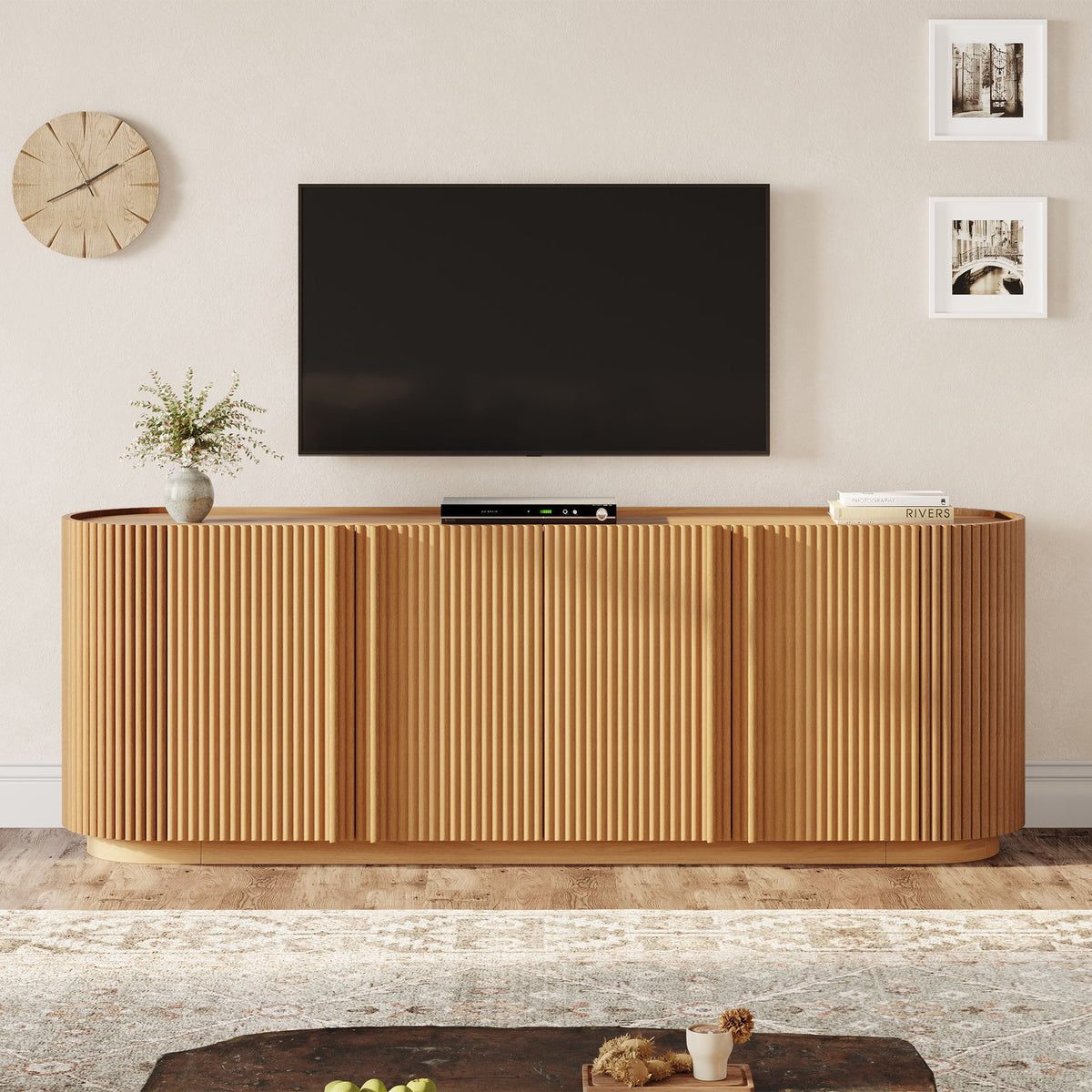 Mueble para TV con puerta de estilo tambor estriado