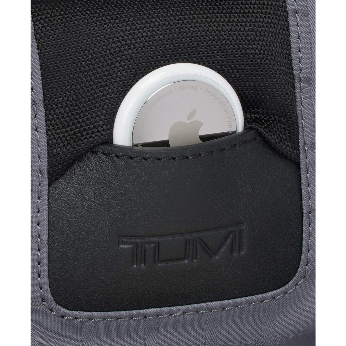 TUMI - Axis Large Backpack 25L - Navy