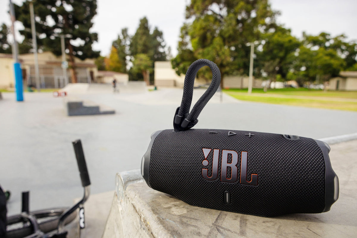 JBL - Charge 6 Portable Wireless Speaker - 2025 - Red
