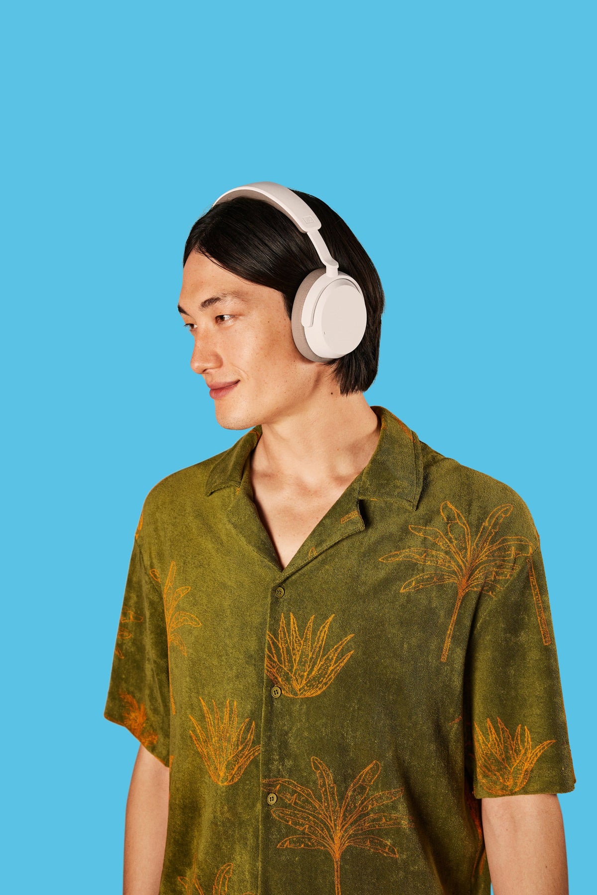 Sennheiser - ACCENTUM Wireless Bluetooth Around-the-ear Headphones – Hybrid Noise Cancelling (ANC), All-Day Comfort - Black