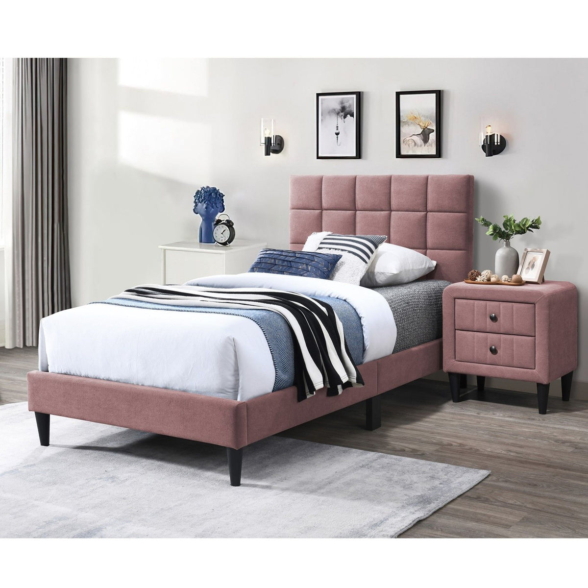 Cama moderna con cabecero ajustable