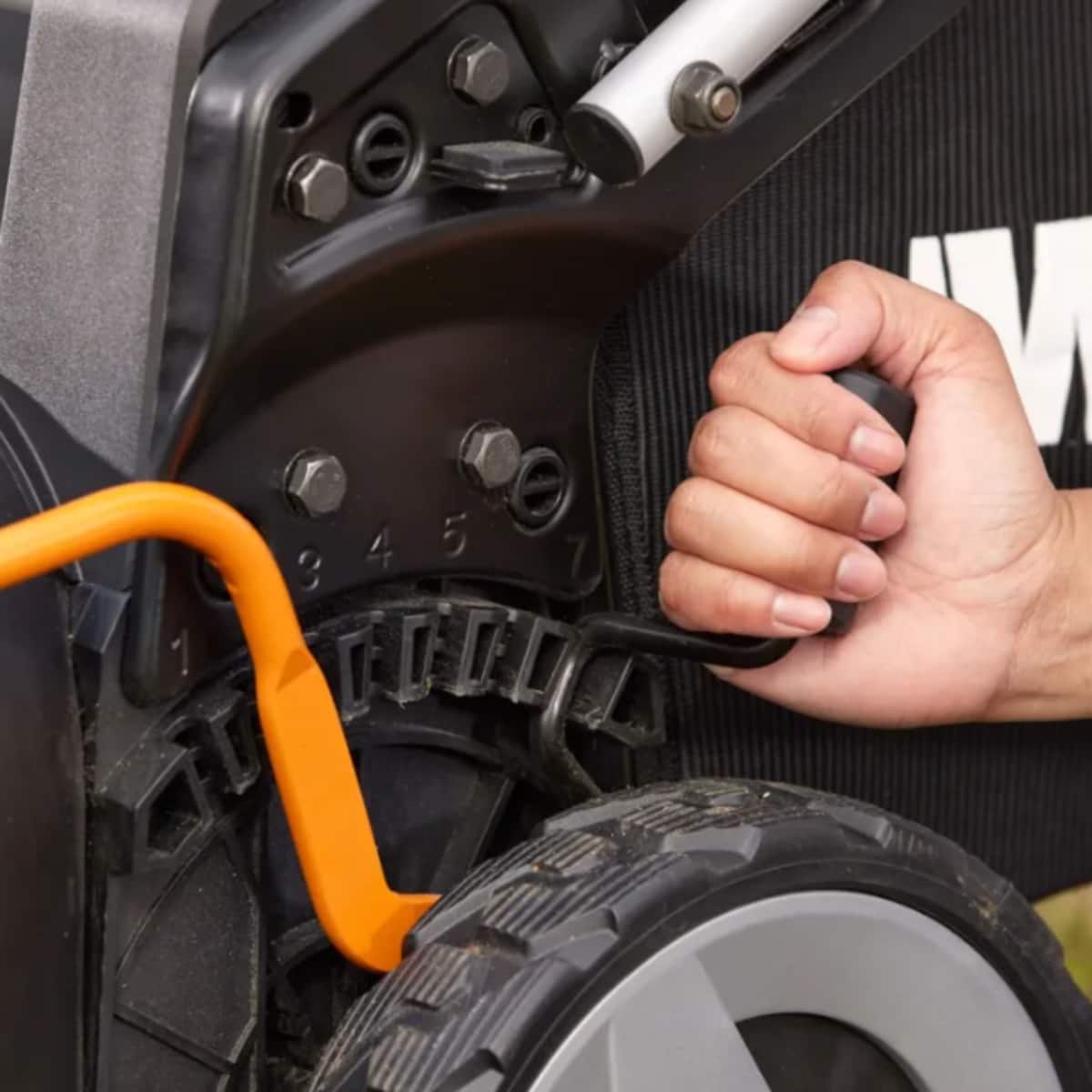 WORX - Nitro WG752 40V Power Share PRO 21" Cordless Push Lawn Mower (Batteries & Charger Included) - Black