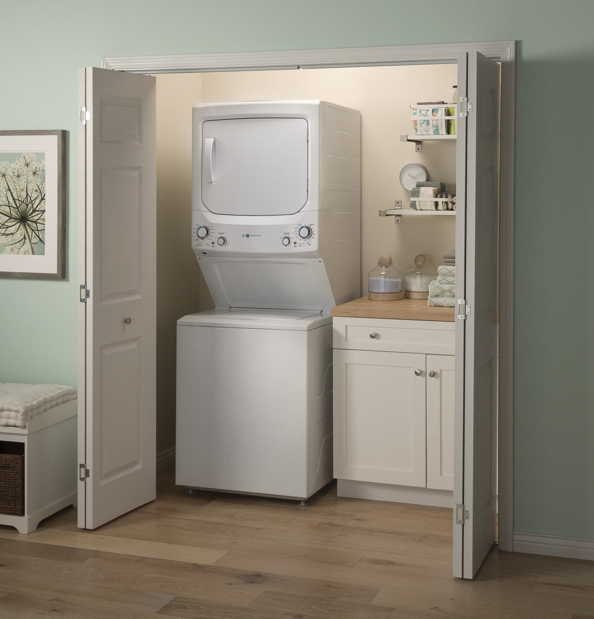 GE - 3.9 Cu. Ft. Top Load Washer and 5.9 Cu.Ft Electric Dryer Laundry Center with ENERGY STAR - White