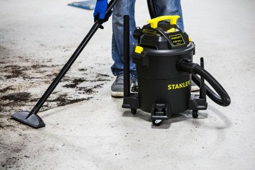 Stanley - 6 Gallon wet/dry vacuum - Black