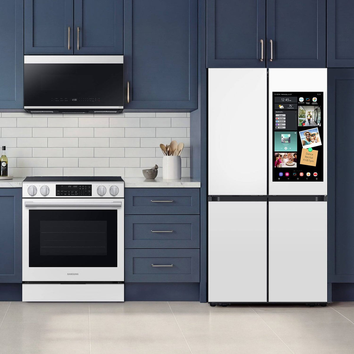 Samsung - 30 in. Wide 4 Burner 6.3 cu. ft. Bespoke Smart Slide-In Electric Range with Illuminated Precision Knobs - White Glass