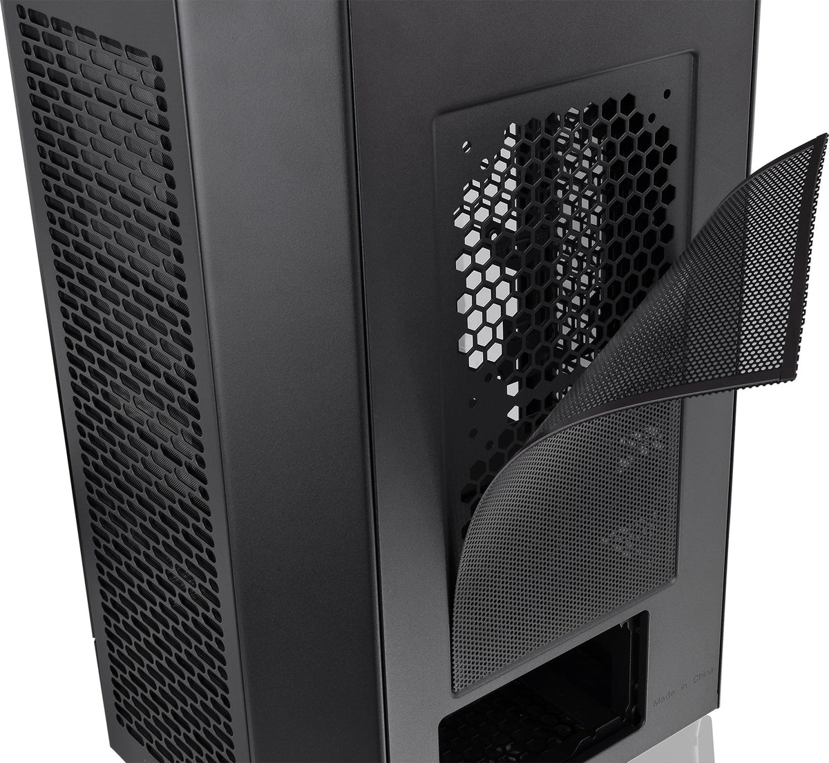 Thermaltake - The Tower 300 Micro ATX PC Case - Black
