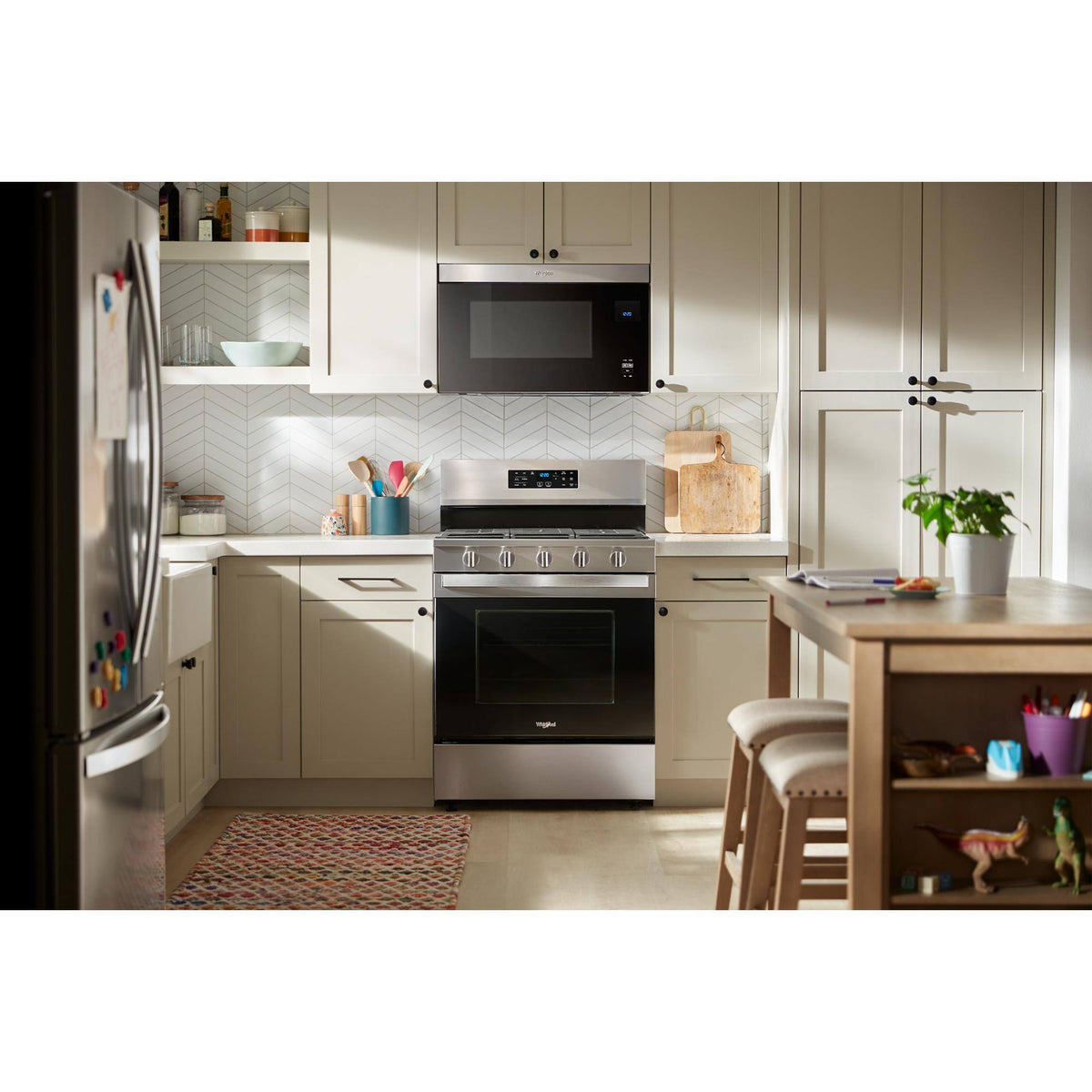 Whirlpool - 30 in. Wide 5 burners 5.0 cu. ft. Freestanding Single Gas Range with Air Fry and Air Baking - Stainless Steel