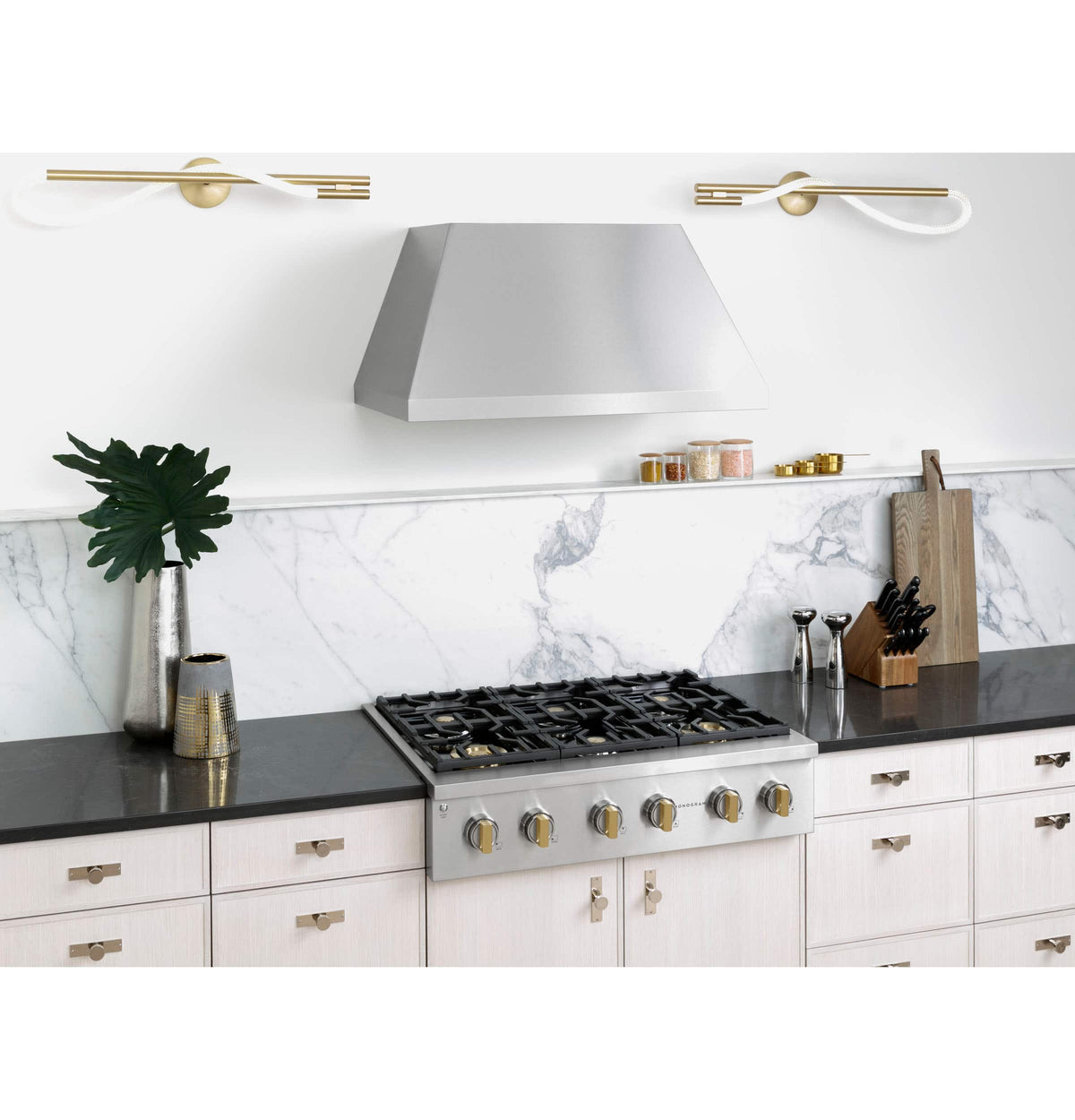 Monogram - 36" Built-In Gas Cooktop with 6 Burners and Professional Versatile Burner Configuration - Stainless Steel