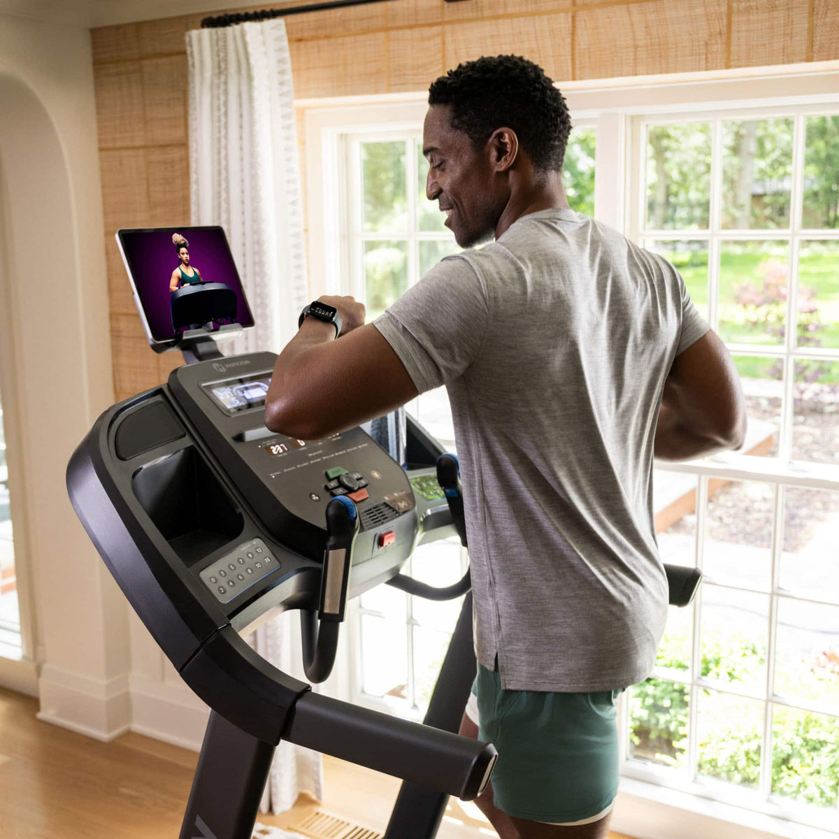 Horizon - Fitness 7.0 AT Treadmill - Black