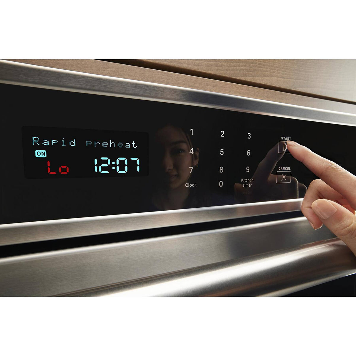 Maytag - 30" Built-In Single Electric Convection Wall Oven with Air Fry - Stainless Steel