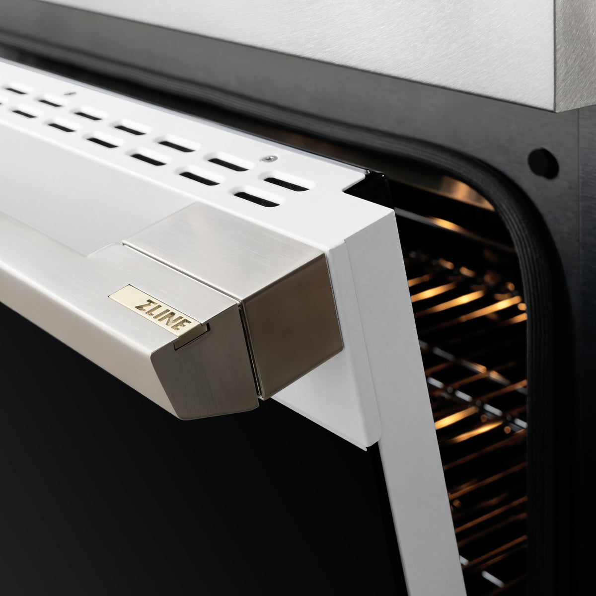 ZLINE - 48 in. 6.7 cu. ft. Marino Dual Fuel Freestanding Range with 6 Gas Burners in Satin Stainless Steel & White Matte Doors - Satin Stainless Steel