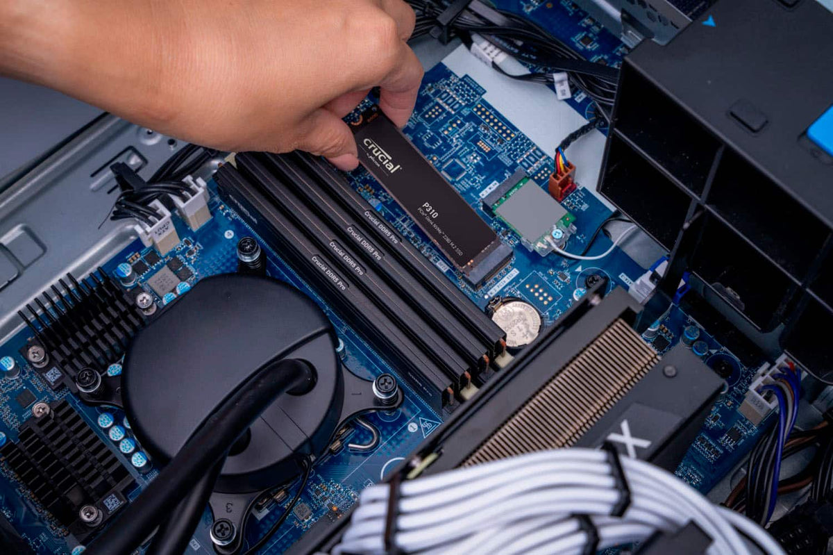 Crucial - P310 1TB Internal SSD PCIe Gen 4 x4 NVMe M.2
