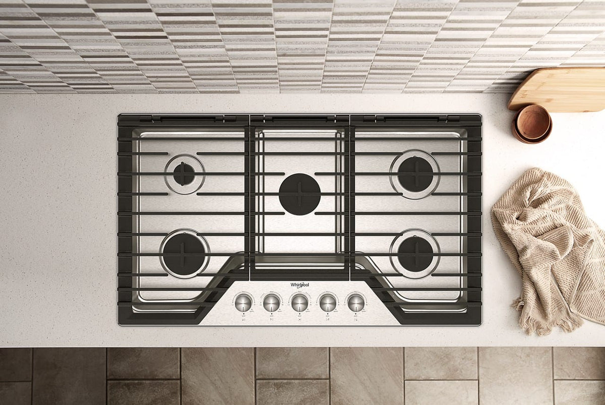 Whirlpool - 36 in. Wide 5 burners Built-In Gas Cooktop with EZ-2-Lift Hinged Cast-Iron Grates - Stainless Steel