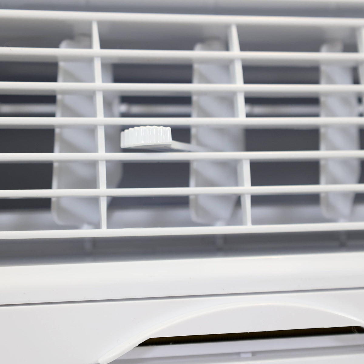 Keystone - 14,000 BTU 230V Through-the-Wall Air Conditioner with Follow Me LCD Remote Control - White