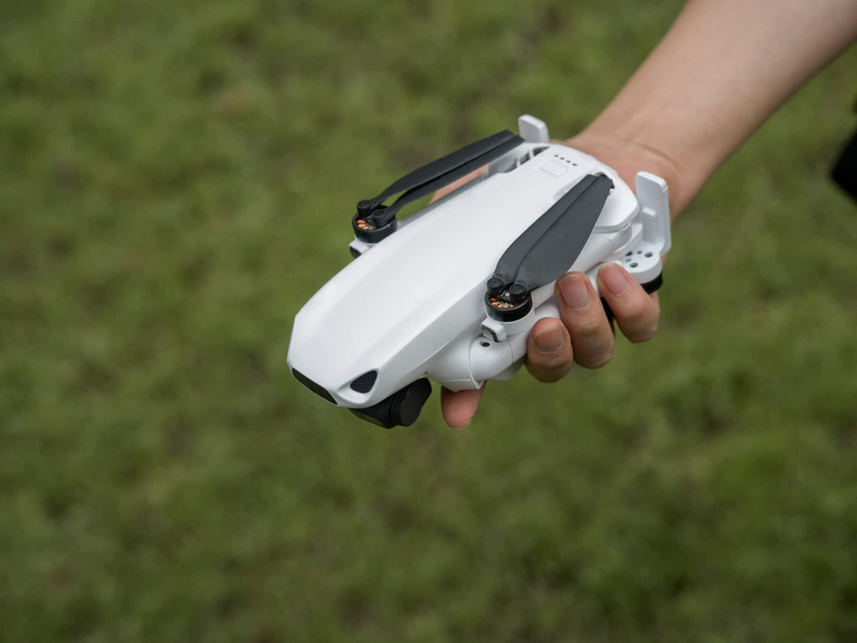 SKYROVER - S1 Fly More Combo 8K Drone with Remote Controller - White