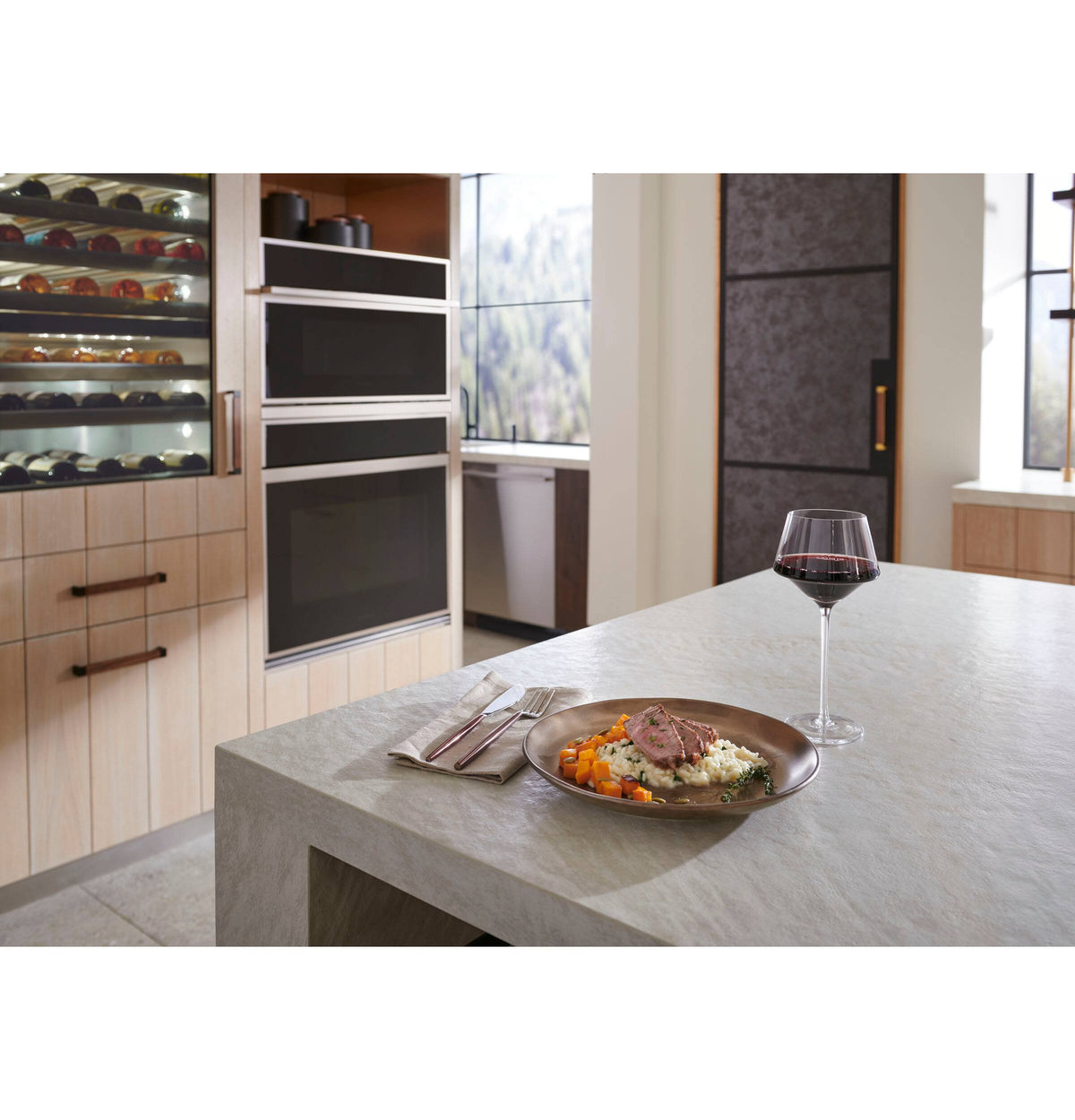 Monogram - 30" Built-In Single Electric Convection Wall Oven with Precision Cooking and LCD Controls - Stainless Steel
