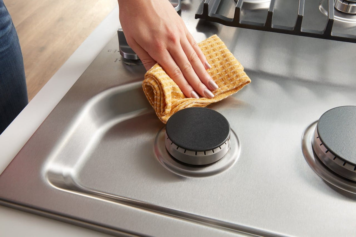 Whirlpool - 36 in. Wide 5 burners Built-In Gas Cooktop with EZ-2-Lift Hinged Cast-Iron Grates - Stainless Steel