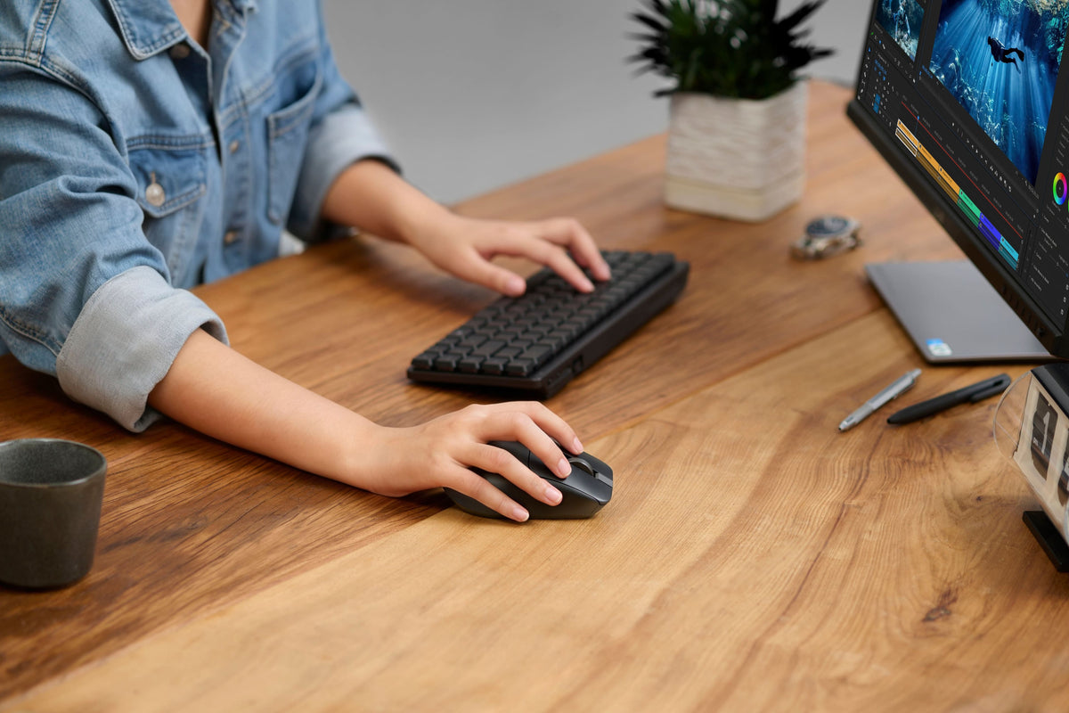 ASUS - ProArt MD301 Optical Ergonomic Mouse with Hot-Swappable Switches and SmartShift Scroll Wheel - Wireless - Black