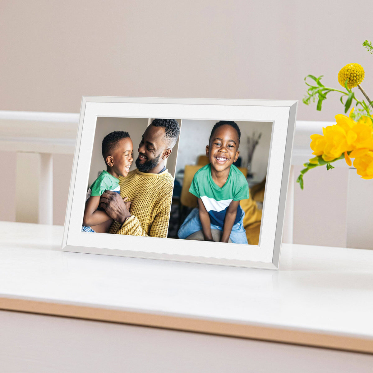 Aura Home - Aura Carver Mat 10 Digital Wifi Photo Frame-Sandstone with Paper Mat - Sandstone (Light)