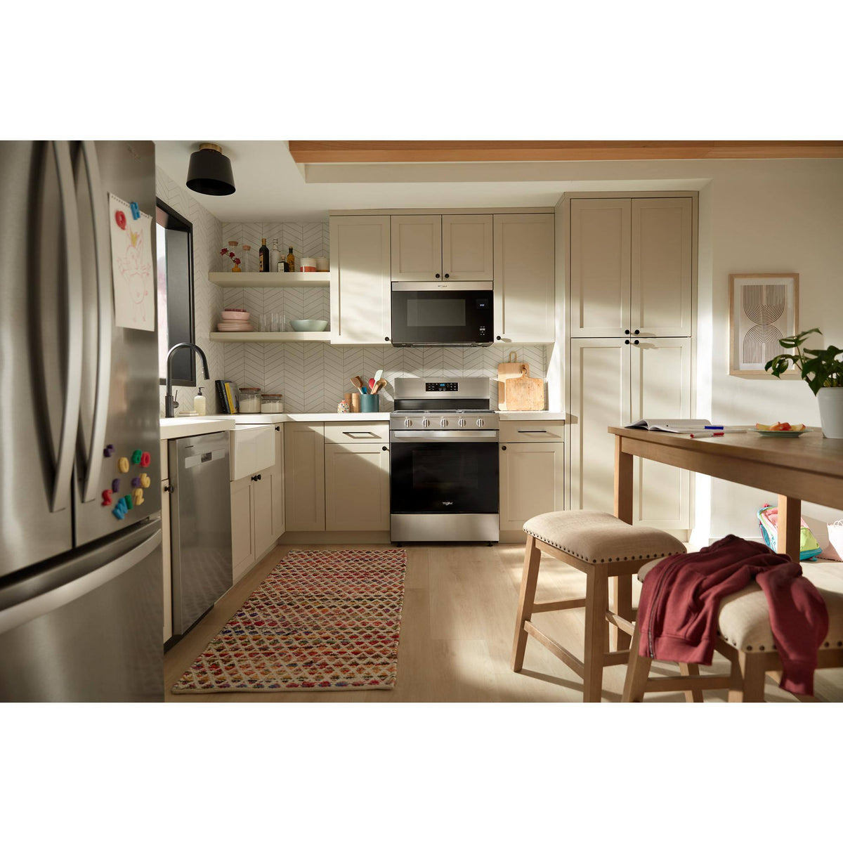 Whirlpool - 30 in. Wide 5 burners 5.0 cu. ft. Freestanding Single Gas Range with Air Fry and Air Baking - Stainless Steel