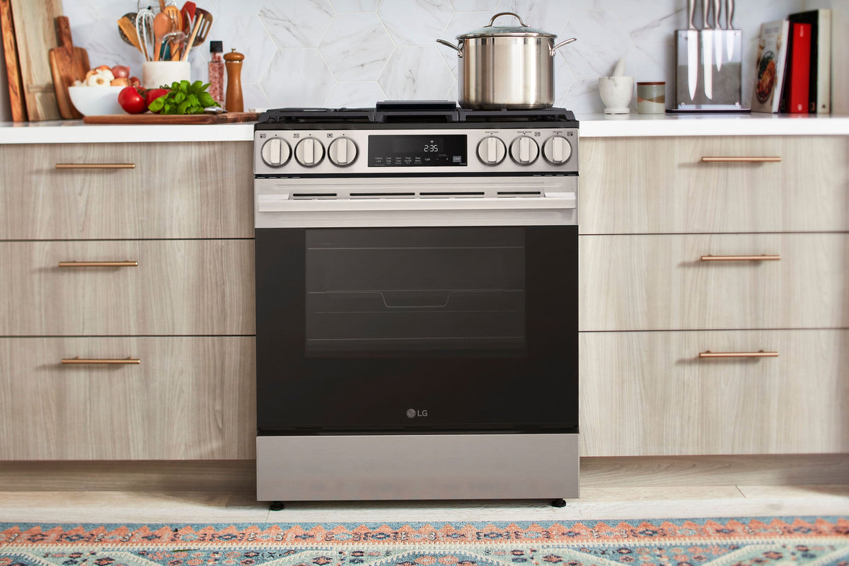 LG - 30-in Wide 5.8 Cu. Ft. Slide-In Gas True Convection Smart Range with 5 Burners, Air Fry and UltraHeat 20K Burner - Stainless Steel