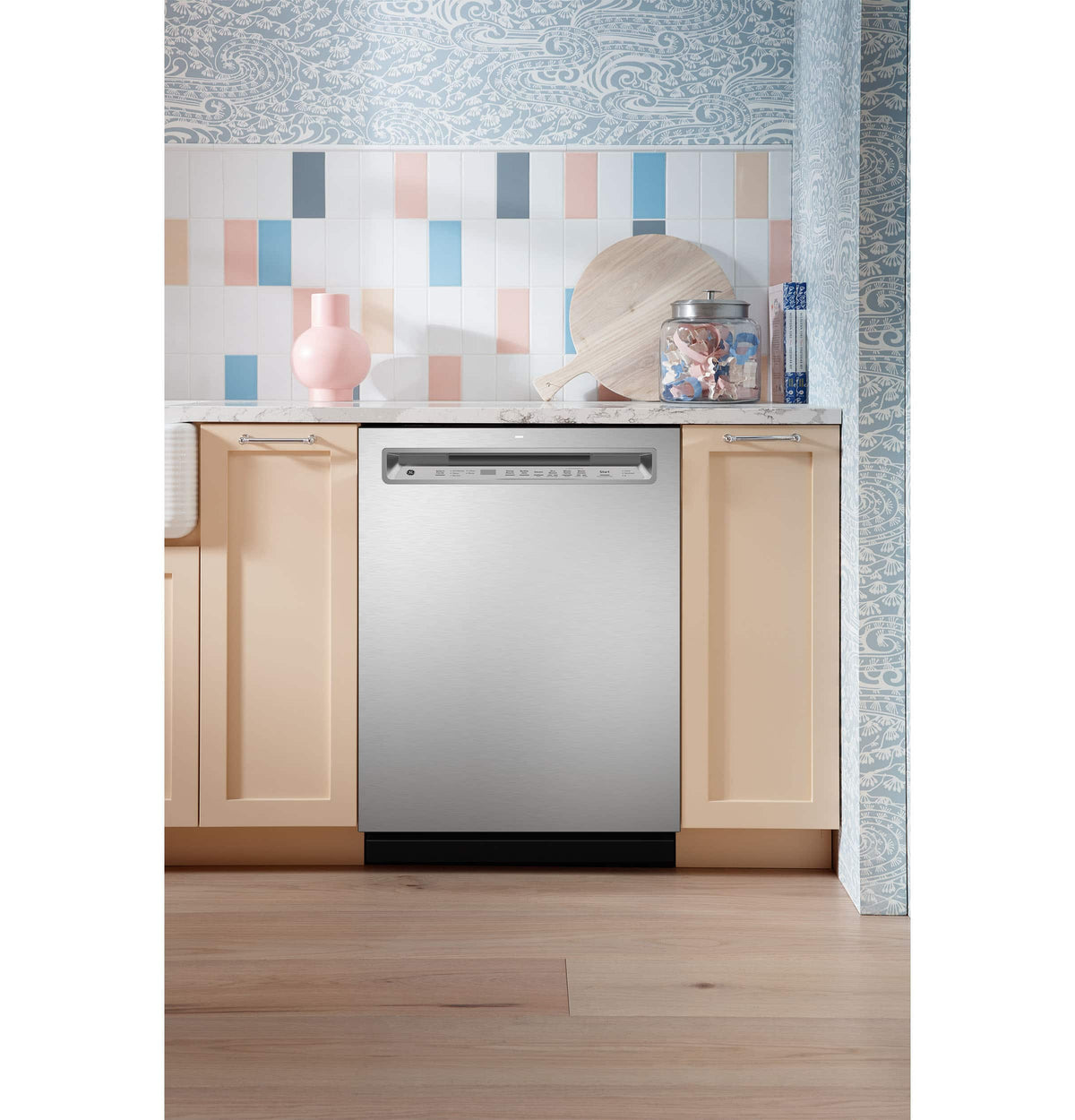GE - 24" Front Control Built-In Stainless Steel Tub Dishwasher with 3rd Rack, Sanitize Cycle and 47 dBA - Stainless Steel