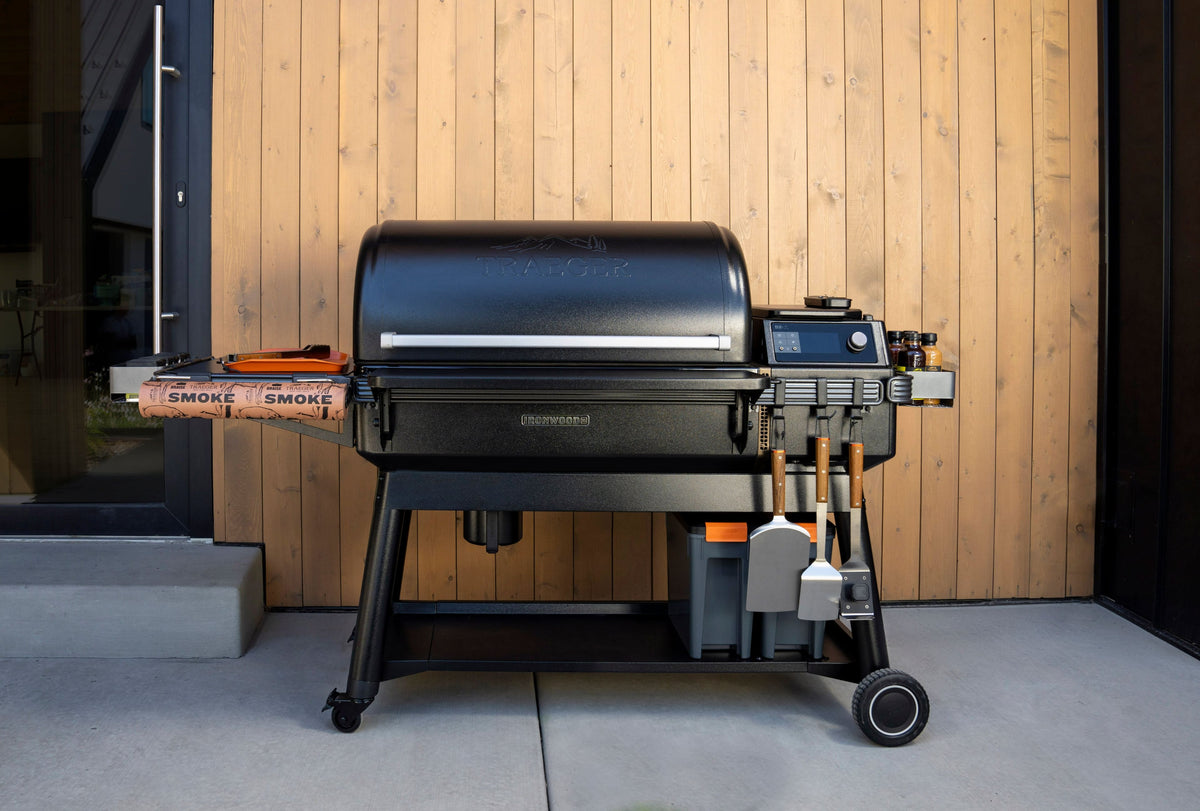 Traeger Grills - Ironwood XL Pellet Grill - Black