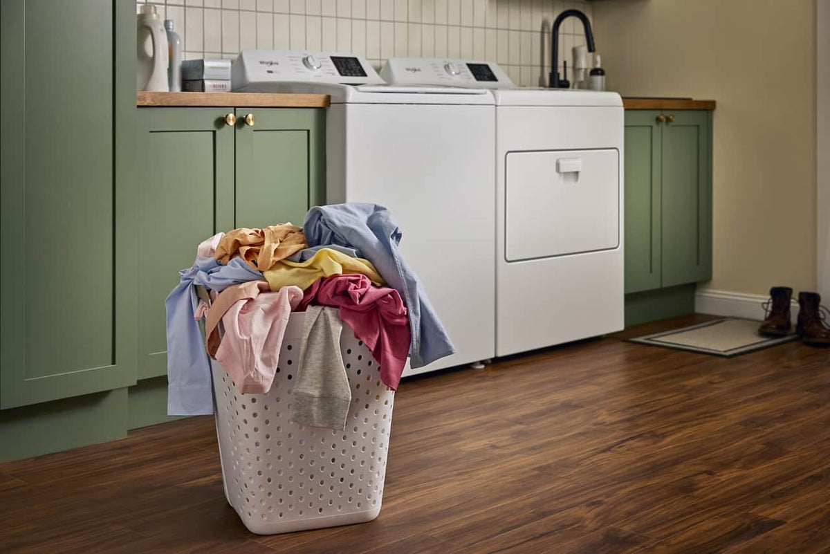 Whirlpool - 4.3 Cu. Ft. Top Load Impeller Washer with Quick Wash Cycle and Soft Close Glass Lid - White