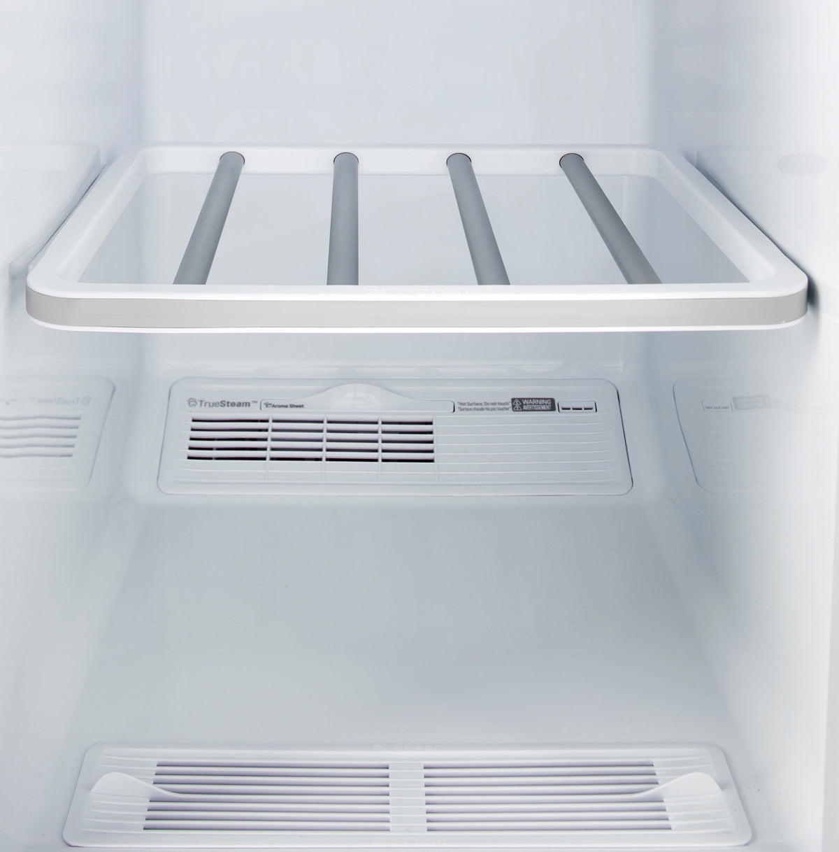 LG - Styler 18-in Wide Smart Steam Clothing Care System - White