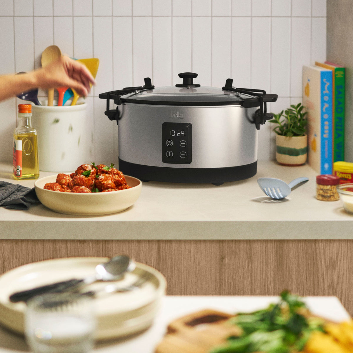 bella PRO - 7-qt. Programmable Slow Cooker with Searing Function - Stainless Steel