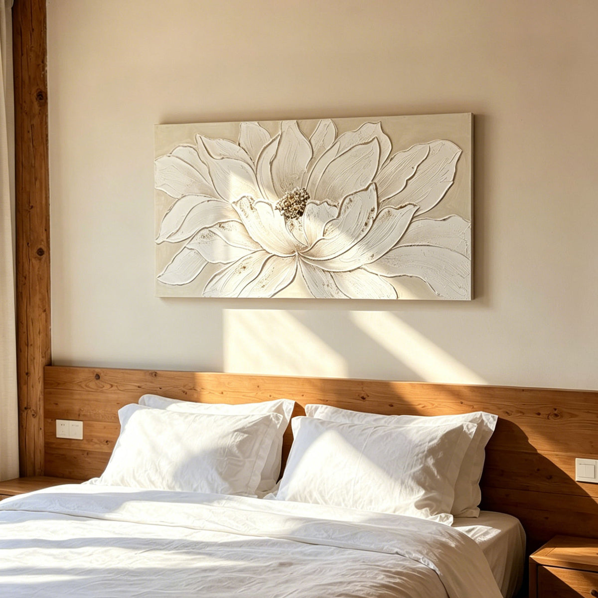 Arte de pared en lienzo de flor de loto, pintura floral texturizada pintada a mano - blanco antiguo