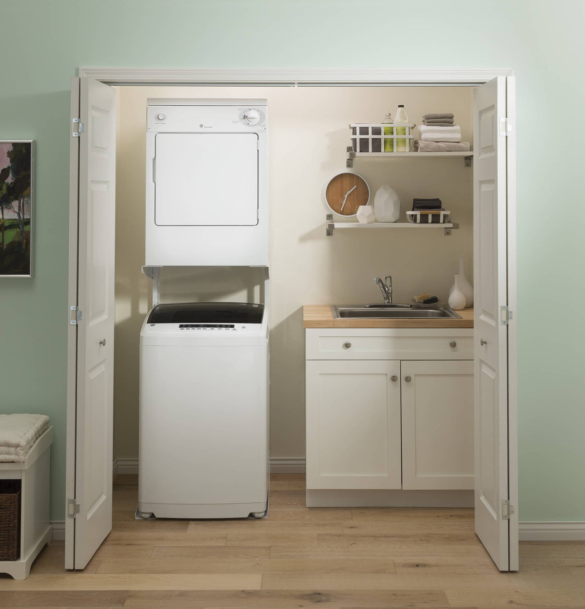 GE - 3.6 Cu. Ft. Stackable Electric Dryer with Portable - White