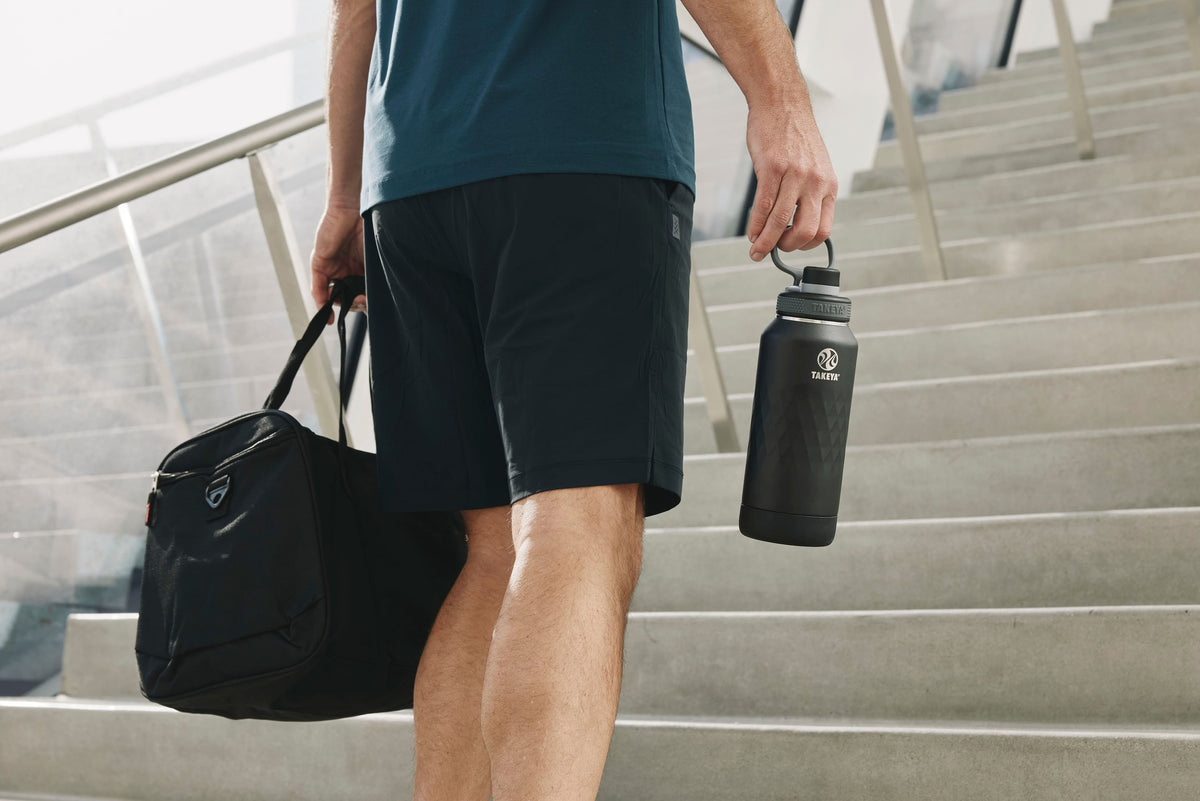 Takeya - Sport 32-oz. Leakproof Water Bottle with Spout Lid - Obsidian