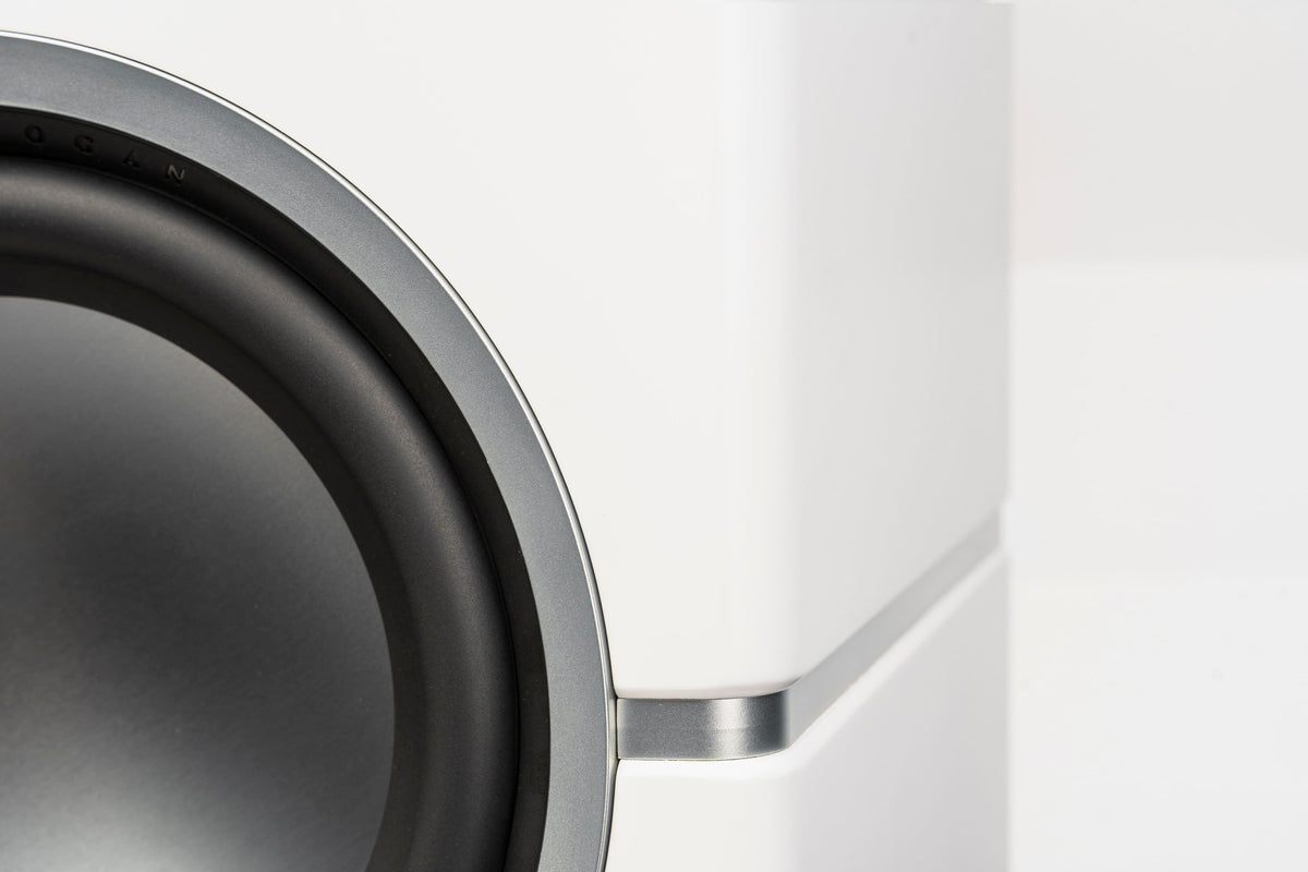 MartinLogan - Dynamo 10, 10” Sealed, Powered Subwoofer, with Magnitude MT-1kW Amplifier, Sub Control App, and Wireless Built-In - Satin White