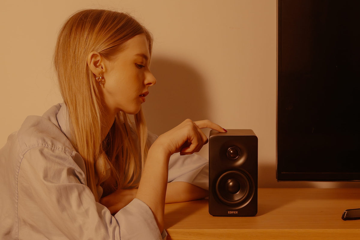Edifier - M60 Compact Desktop 2.0 Speakers (Pair) - Oak Brown