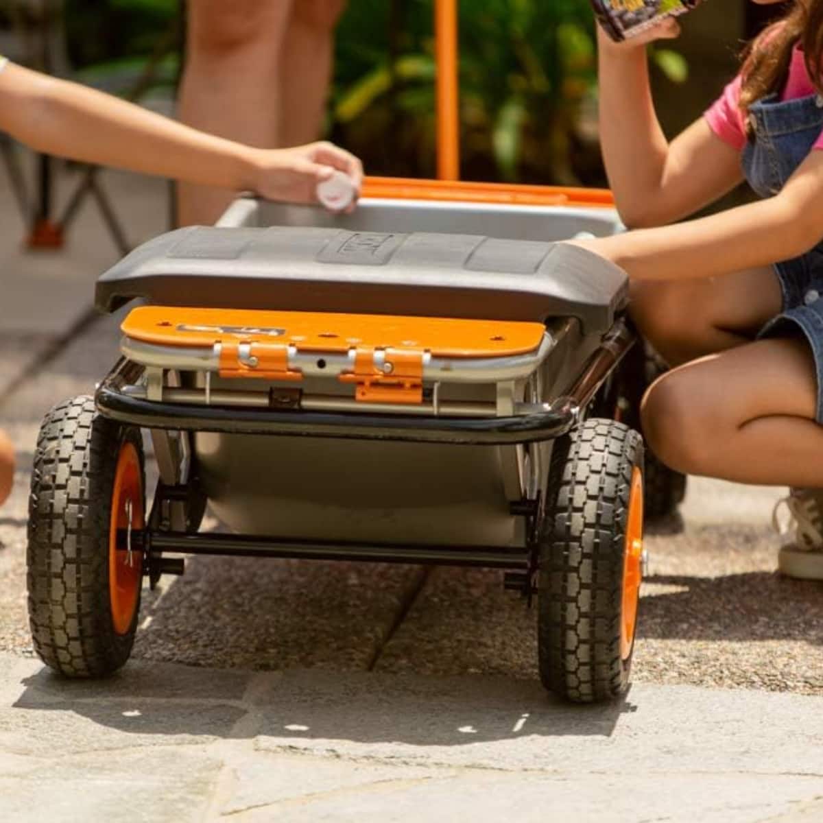 WORX - WA0228 Aerocart Wheelbarrow Wagon Kit - Orange