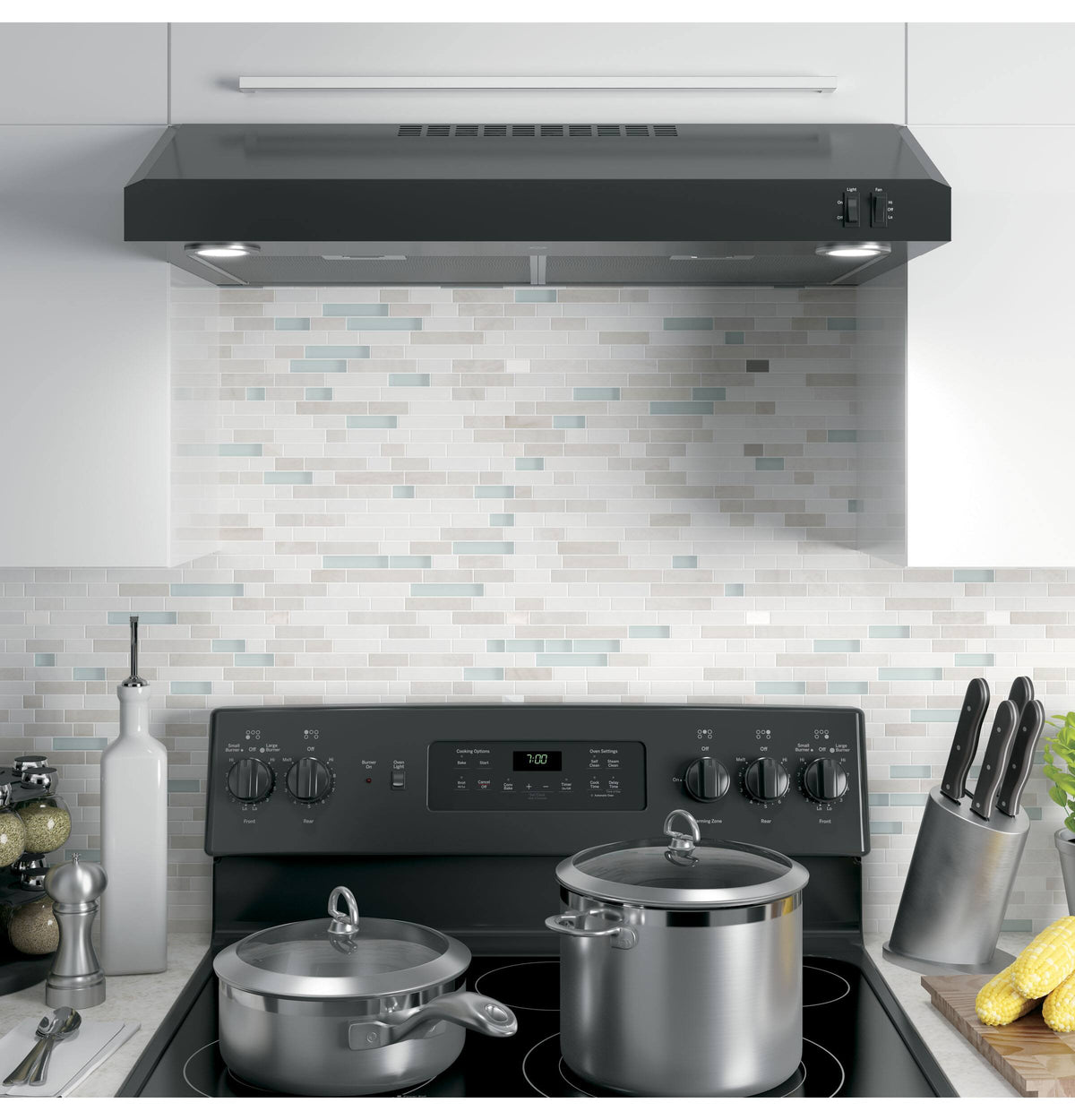 GE - 30 inches - Convertible - Under cabinet Range Hood - Black on Black