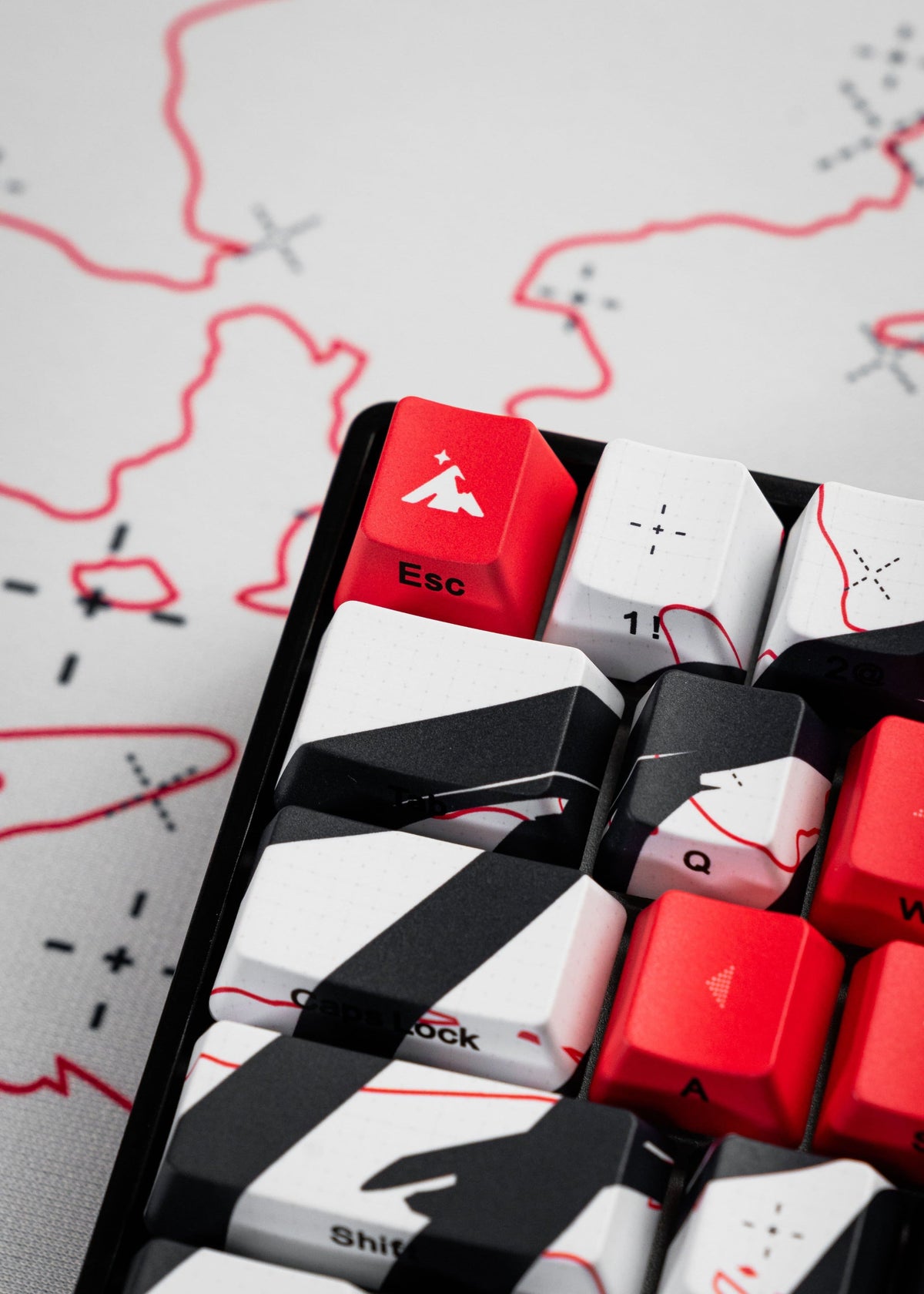 Higround - Basecamp 65HE 65% Wired Magnetic Linear Dynamic Actuation Switch Gaming Keyboard w/ Rapid Trigger & RGB - 100 Thieves - Team Issue