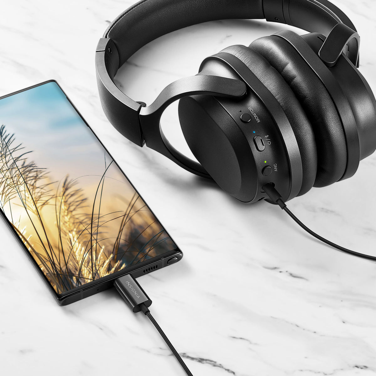 Insignia™ - 3’ USB-C to 3.5 mm Cable - Black