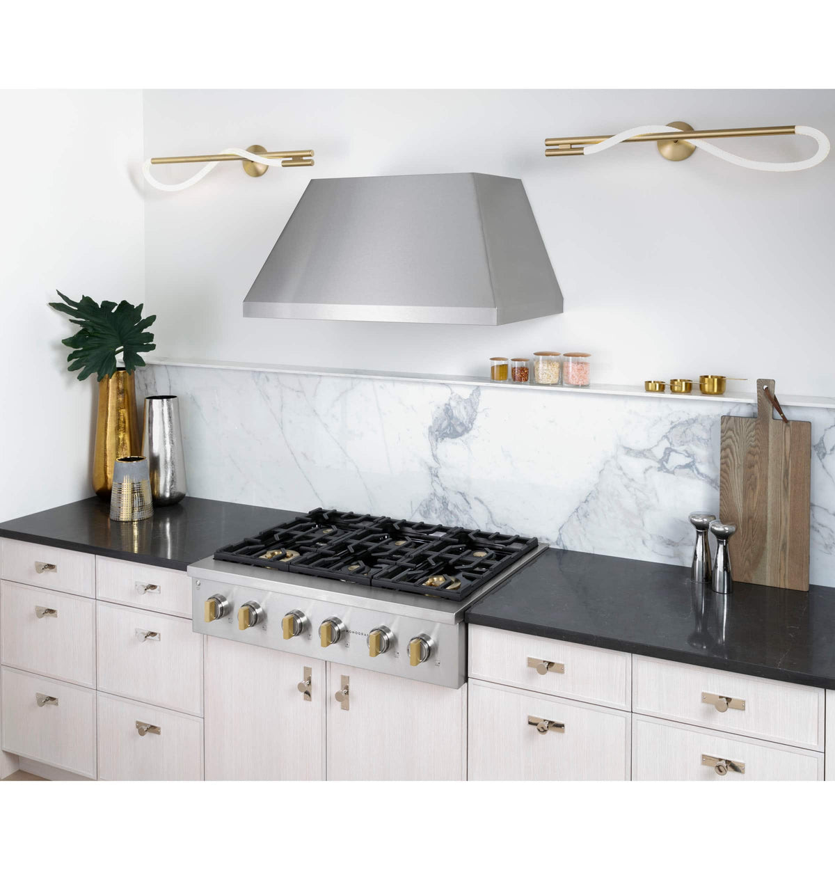 Monogram - 36" Built-In Gas Cooktop with 6 Burners and Professional Versatile Burner Configuration - Stainless Steel