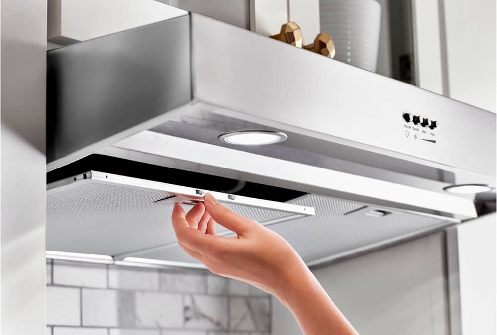 Whirlpool - 30 inches - Convertible - Under cabinet Range Hood - Stainless Steel