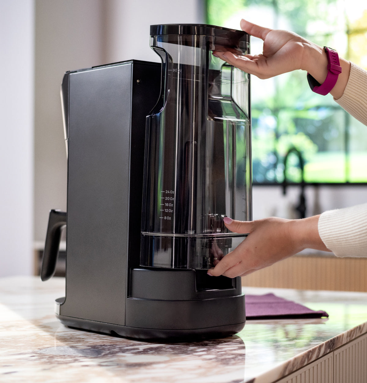 GE Profile - Grind and Brew 10-Cup and Single Serve Brewer with 6 Option Adjustable Burr Grinder - Carbon Black