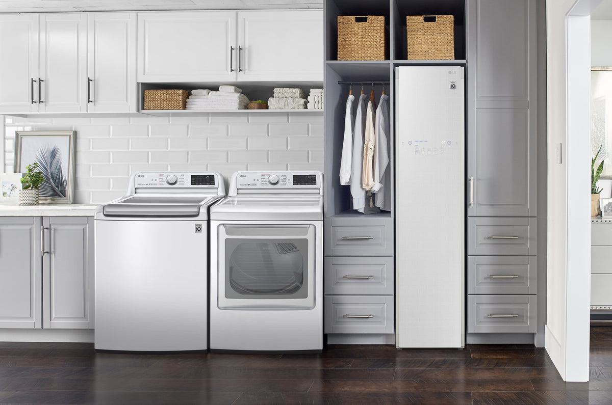 LG - Styler 18-in Wide Smart Steam Clothing Care System - White