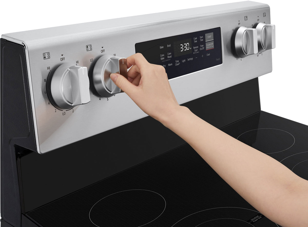 LG - 30-in Wide 6.3 Cu. Ft. Freestanding Electric Convection Smart Range with 4 Elements, Air Fry and WideView Window - Stainless Steel