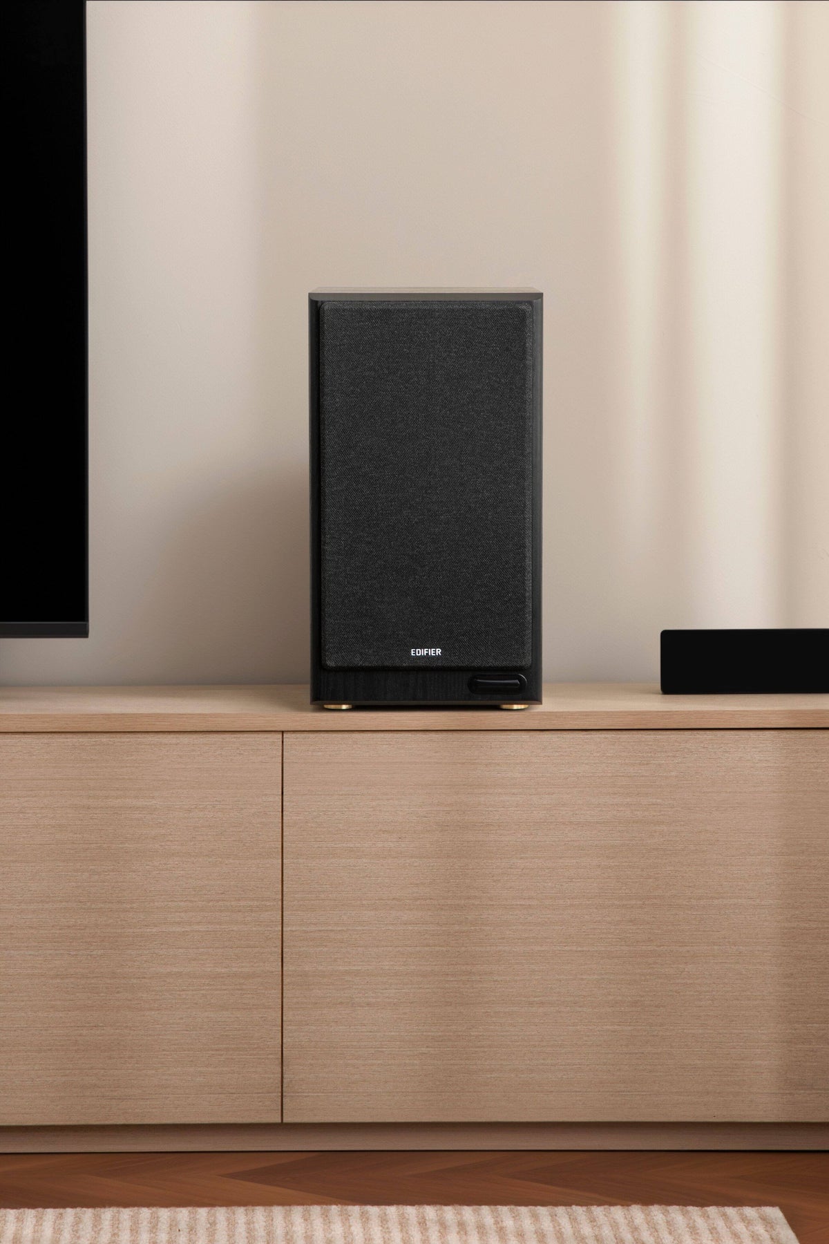 Edifier - R2750DBMKII Audiophile Active Bookshelf Bluetooth 6.0 and Optical Input - 2.0 Speaker (Pair) - Black
