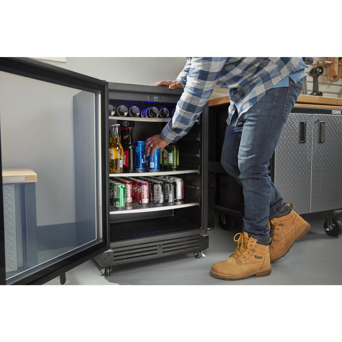 Gladiator - Portable Beverage Cooler - Silver Tread