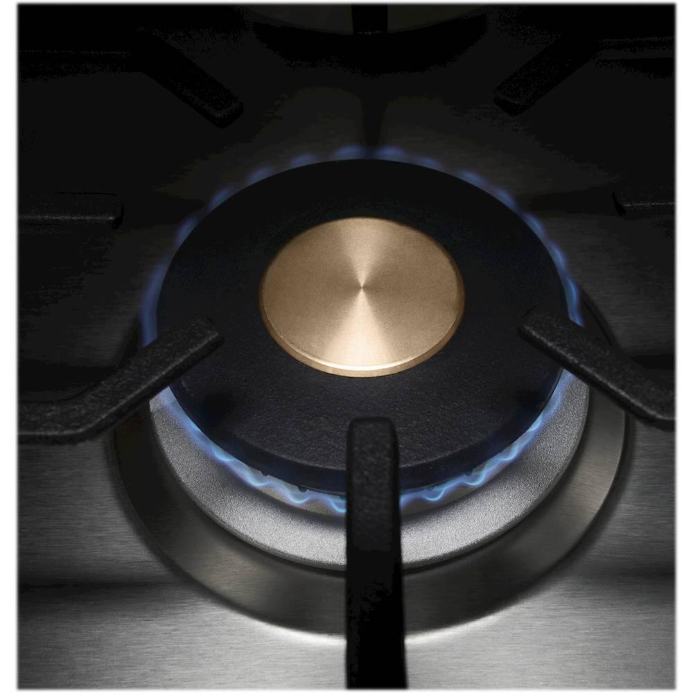 Monogram - 30" Built-In Gas Cooktop with 5 burners and Sapphire Glass Precision Knobs - Stainless Steel